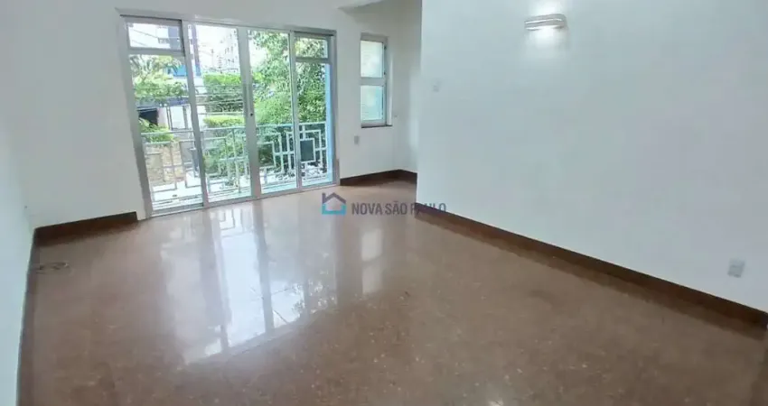 Casa comercial com 1 sala para alugar na Rua Paracatu, --, Saúde, São Paulo
