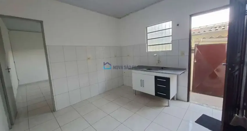 Casa com 1 quarto para alugar na Rua Braganceiros, --, Saúde, São Paulo