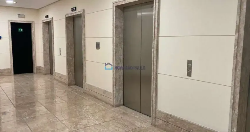 Conjunto Comercial com 4 vagas  de garagens