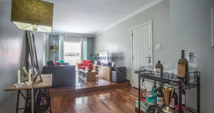 Sobrado com 163m² 3 dorms sala estar e jantar cozinha banheiro lavabo lavanderia 2 vagas de garagem.
