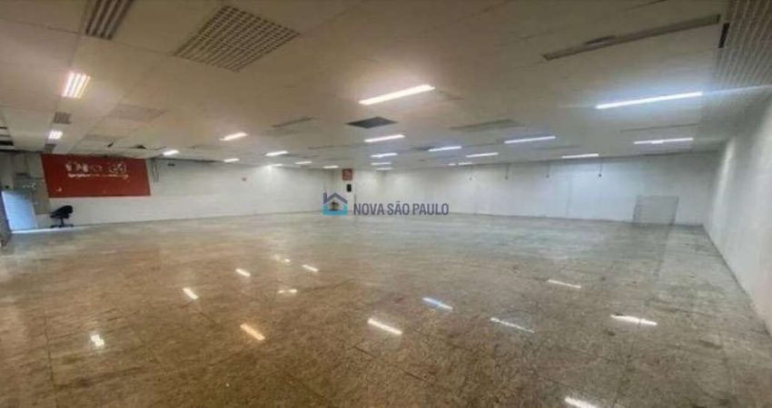 Barracão / Galpão / Depósito com 5 salas para alugar na Rua Fidêncio Ramos, --, Vila Olímpia, São Paulo