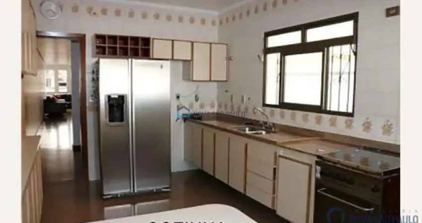 Casa com 3 quartos para alugar na Rua Guararema, --, Bosque da Saúde, São Paulo
