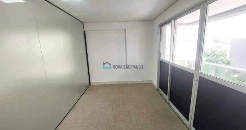 Descubra a praticidade e o charme de um imóvel comercial sob medida para o seu negócio!