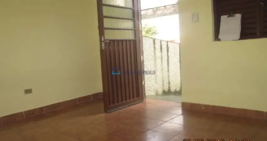 Casa com 1 quarto para alugar na Rua José Veríssimo da Costa Pereira, --, Vila do Encontro, São Paulo