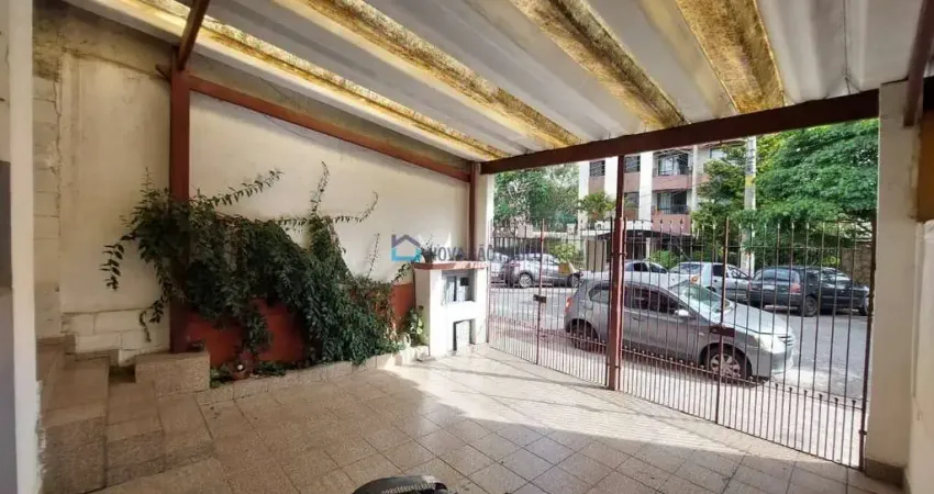 Sobrado residencial com 2 quartos , 2 vagas de garagem e edícula mobiliada nos fundo