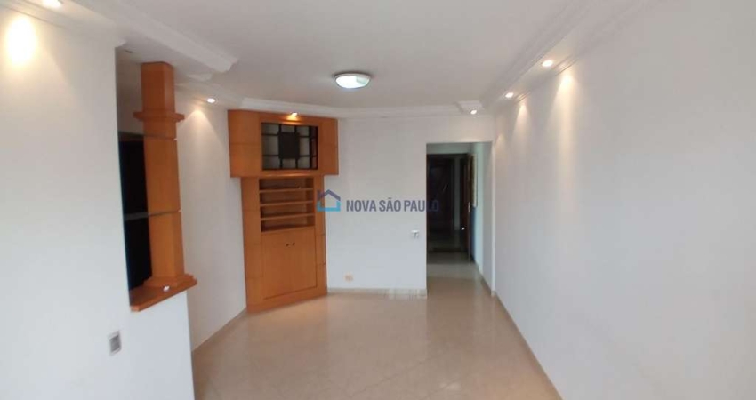 Apartamento, próximo ao metrô Saúde, com 2 vagas, pronto para morar!