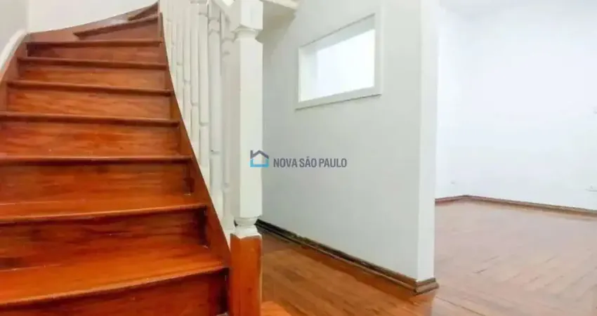 Sobrado na Vila Mariana para uso comercial ou residencial com condições especiais