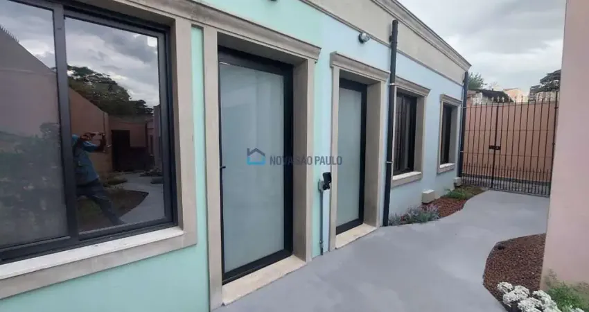 Casa comercial com 1 sala para alugar na Rua Carlos Tiago Pereira, --, Bosque da Saúde, São Paulo