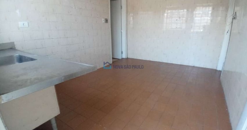 Casa com 1 quarto para alugar na Avenida Itaboraí, --, Bosque da Saúde, São Paulo