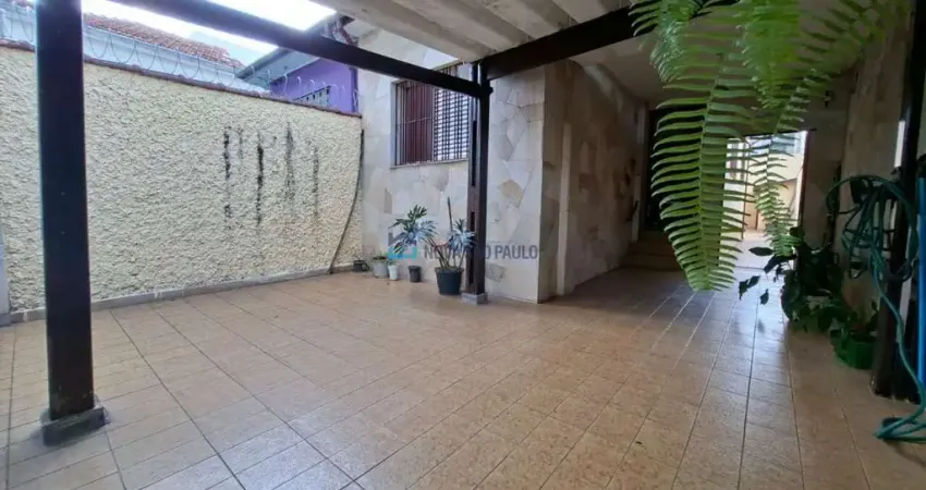 Sobrado com 02 dormitórios na Saúde
