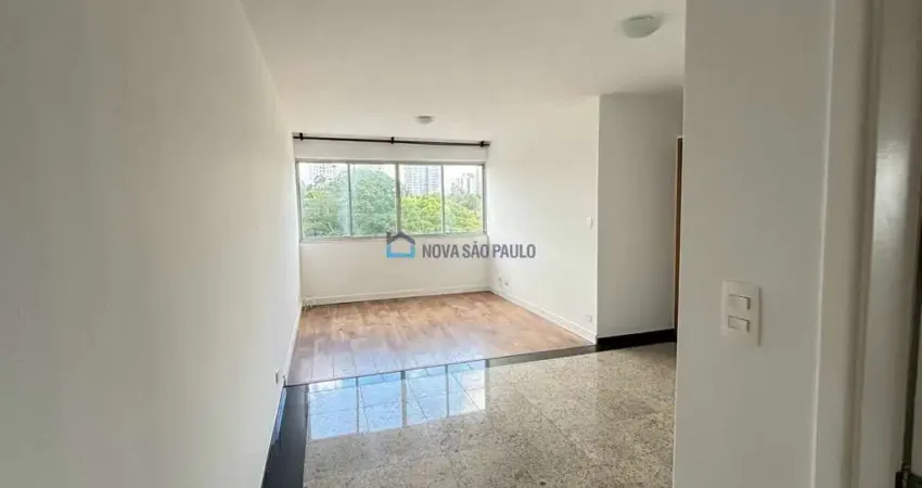 Apartamento para Locaçao em Santo Amaro, com 84m² , 03 dormitórios e 01 vaga