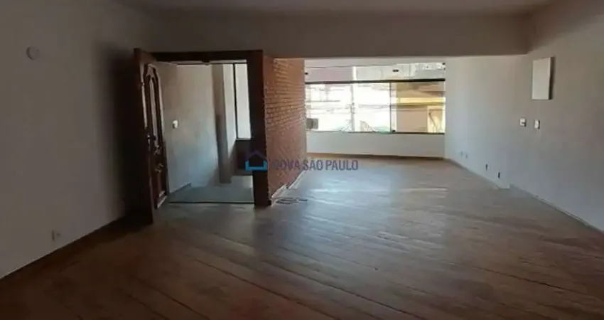 Casa para locação no Ipiranga- 02 quartos 02 vagas e edícula