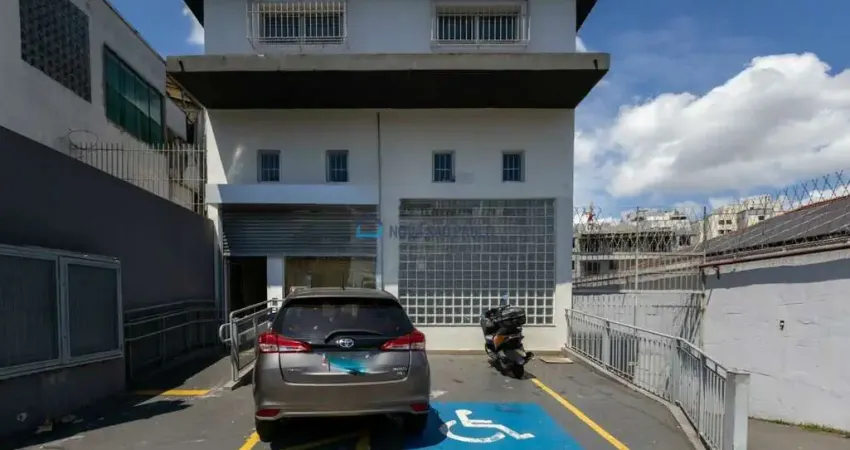 Loja comercial para locação! A 290 metros a pé do metrô Jabaquara!