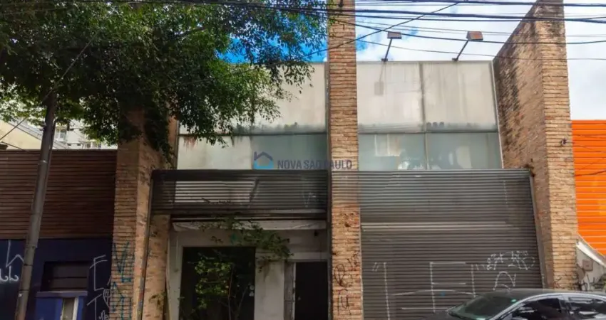 Imóvel comercial para locação em Moema! A 400 metros do metrô Estação Eucaliptos!