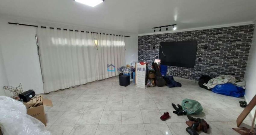 Sobrado para locação no bairro Cidade Ademar.