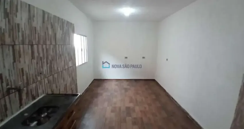 Casa com 2 quartos para alugar na Rua Eugênio Falk, --, Jardim Previdência, São Paulo