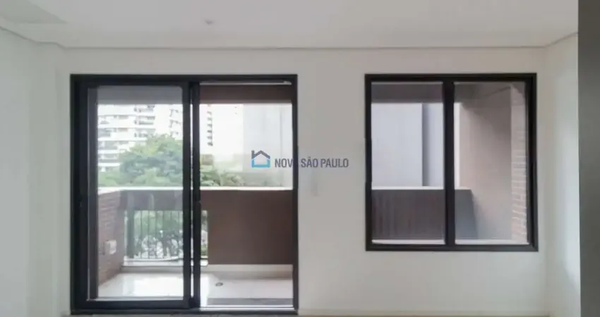 Sala comercial para locação! A 400 metros a pé do metrô Vergueiro!