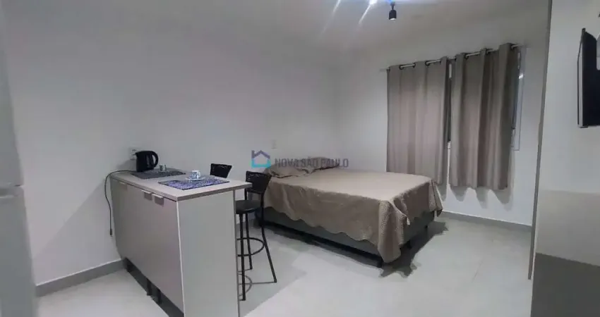 Apto com 24 m Studio sem vaga metrô Praça da Árvore a 270 m