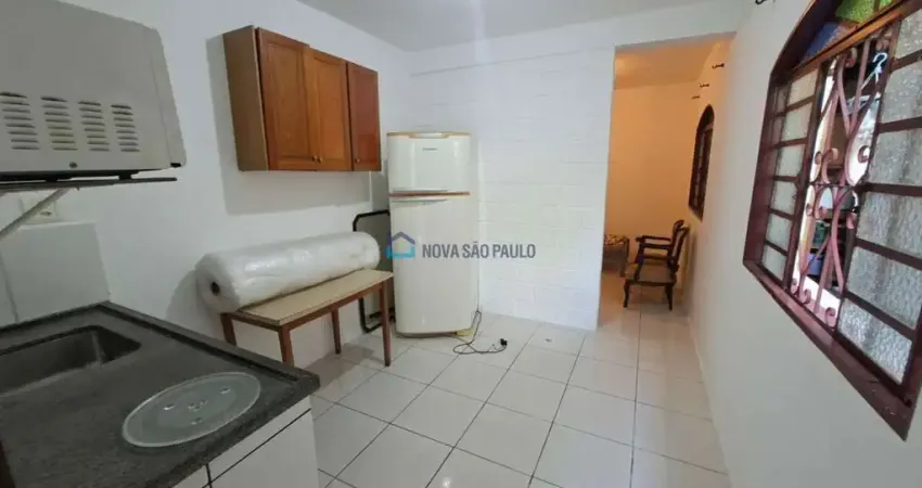 Casa de vila para locação! Imediação do metrô Jabaquara!