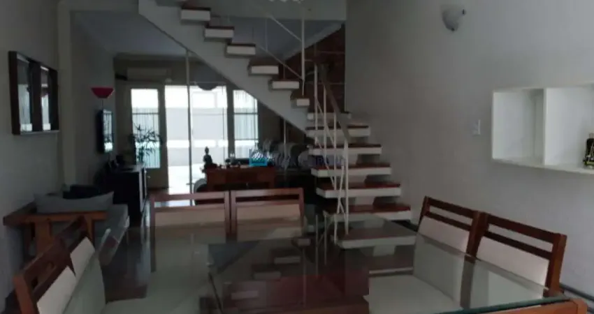 Sobrado de 250 m² próximo a Avenida Ricardo Jafet.