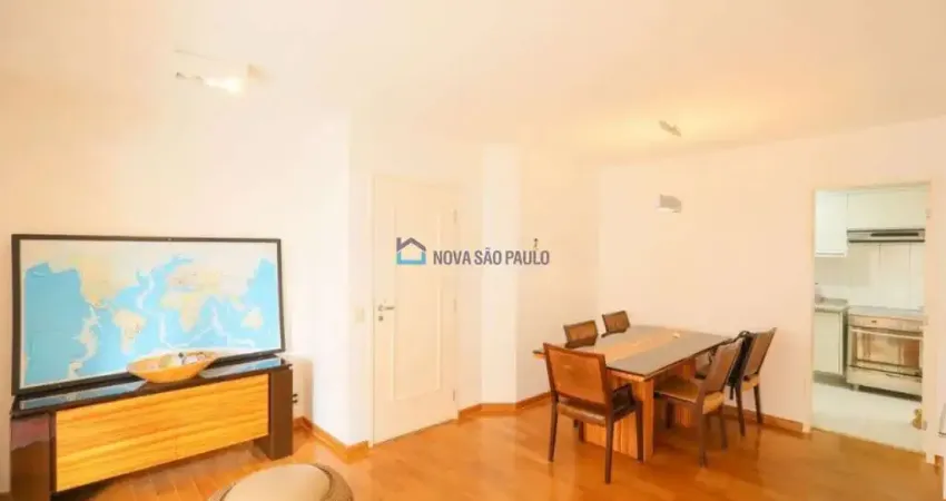 Apartamento para locação com 03 dormitórios e 02 vagas de garagem