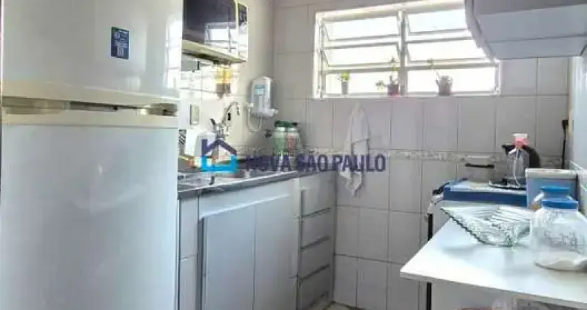 Casa com quintal, 3 dormitórios, 3 vagas próximo ao metrô São Judas e  Saúde!