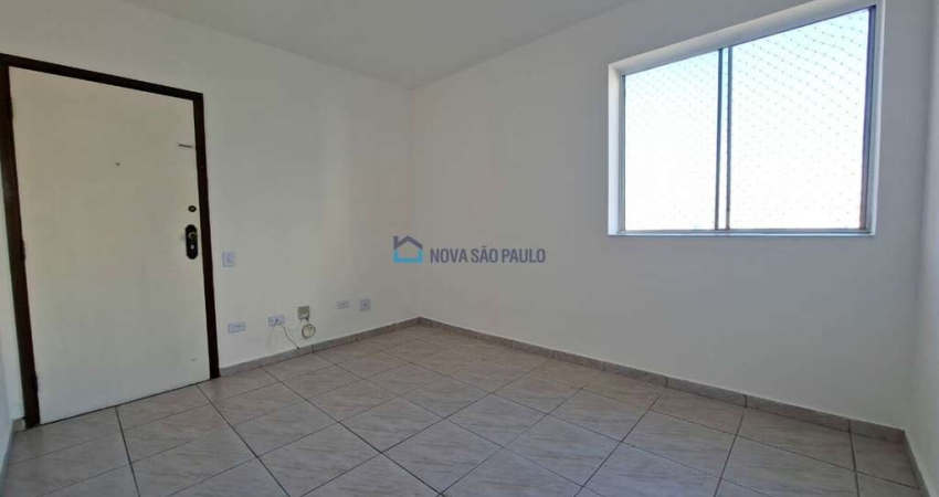 Apartamento para locação na Vila das Mercês - 2 Quartos e 01 vaga!