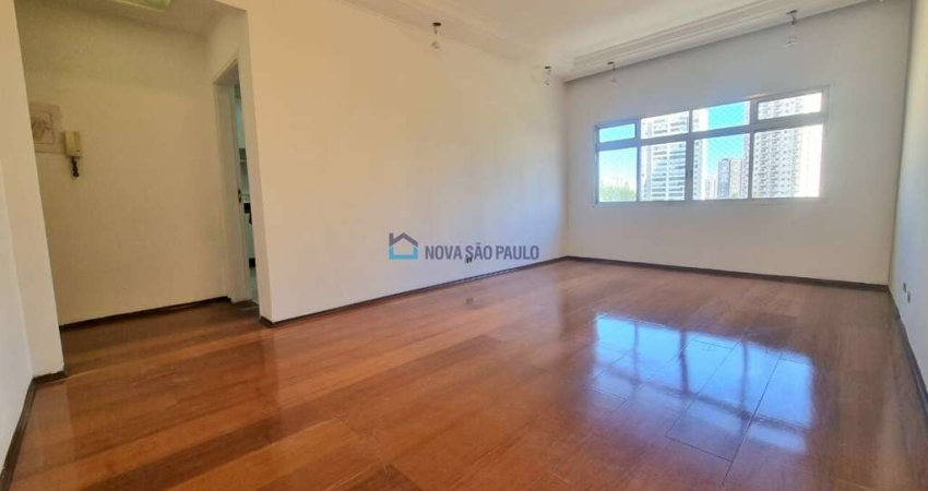 Apartamento 110m² 03 quartos 01 suíte 01 vaga - Moema Pássaros