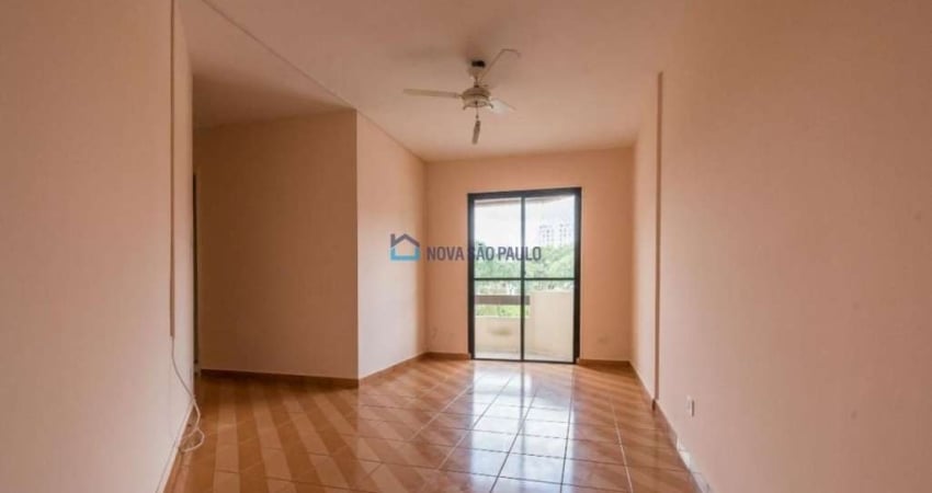 Ótimo apartamento 2 Dorm., com 1 vaga de garagem, em Vila Santa Catarina.