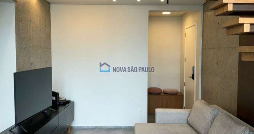 LOCAÇÃO. Vila Olímpia. Apartametno  Duplex com 112m². Mobiliado. 3 suítes. 2 bagas.