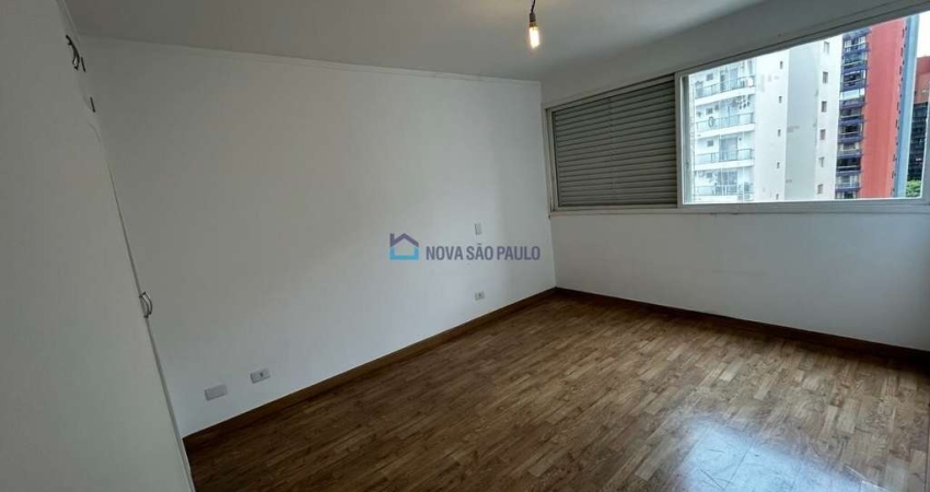 Apartamento 190 m² - 3 Dormitórios, 1 suíte, 2 Vagas, Itaim Bibi