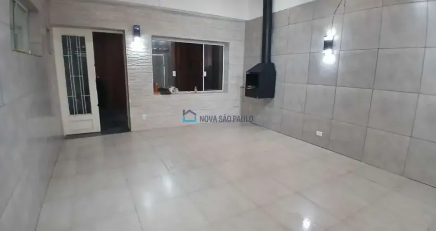 Casa com 2 quartos para alugar na Avenida Afonso Mariano Fagundes, --, Saúde, São Paulo