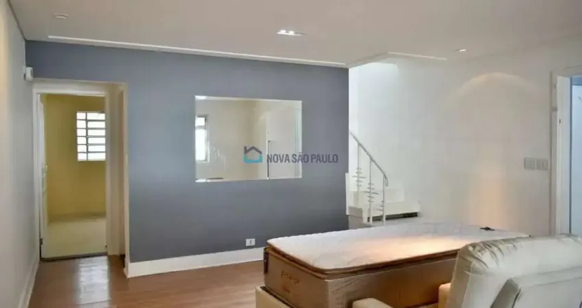 Casa com 3 quartos para alugar na Rua Augusto Rolim Loureiro, --, Planalto Paulista, São Paulo