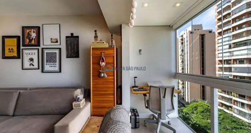 Apartamento mobiliado com 3 dormitórios à venda na Vila Olímpia