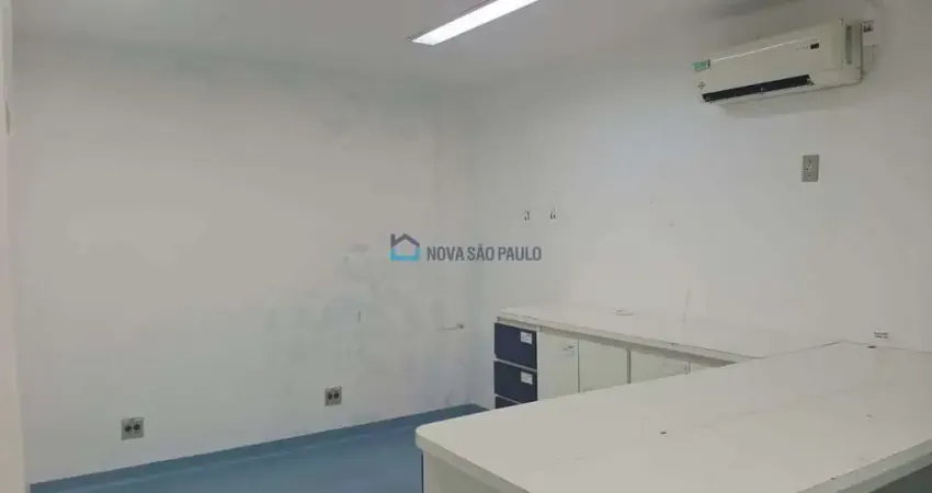 Prédio para alugar na Rua Romão Puiggari, --, Vila Moraes, São Paulo