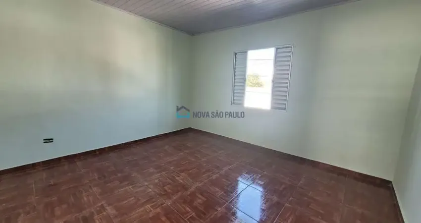 Casa com 2 quartos para alugar na Rua das Oiticicas, --, Vila Parque Jabaquara, São Paulo