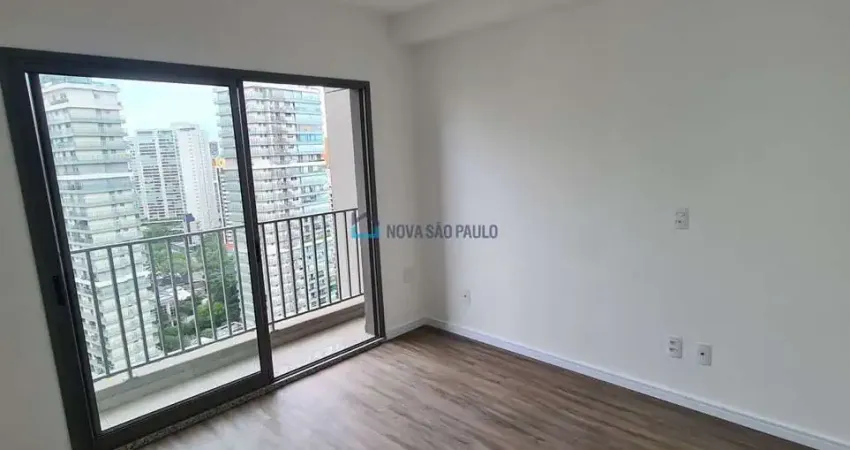 Apartamento para alugar - com varanda, perto do metrô e com lazer completo