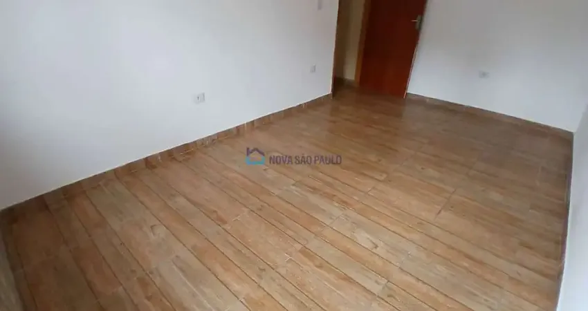 Ótima localização, casa de vila , próximo ao shopping plaza sul