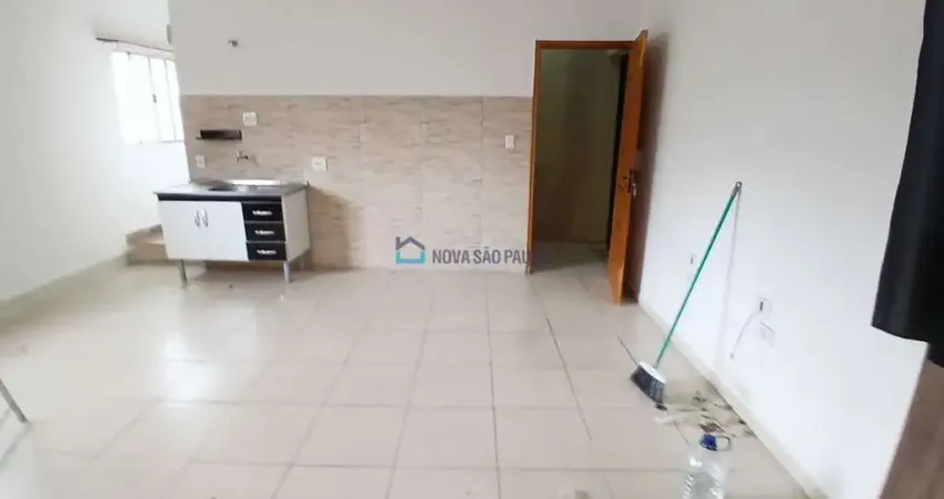 Ótima localização, casa de vila, perto do shopping plaza sul