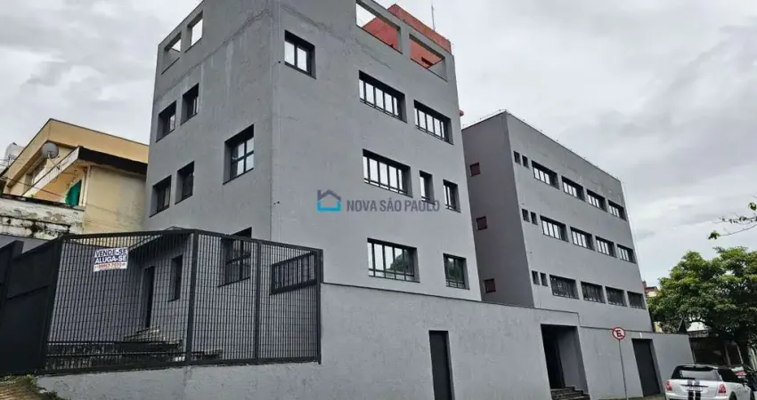 Prédio com 20 salas para alugar na Rua Corredeira, --, Bosque da Saúde, São Paulo