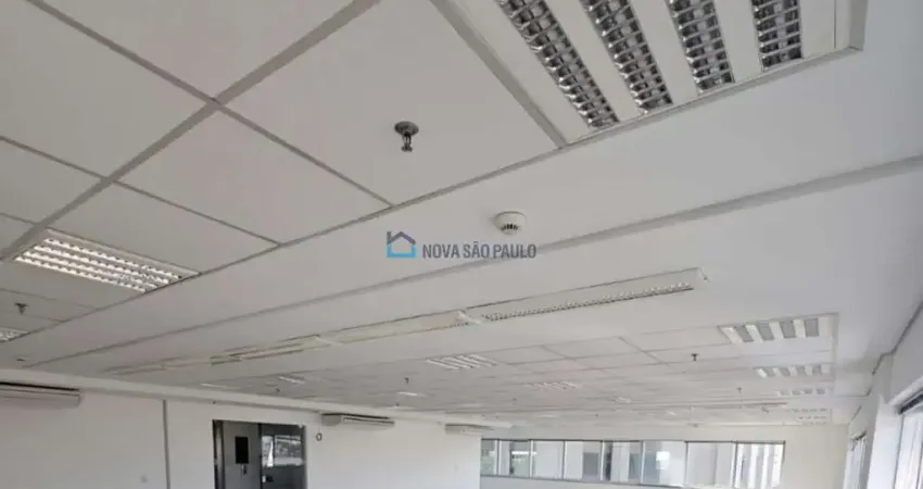 Sala comercial com 4 salas para alugar na Rua Renascença, --, Campo Belo, São Paulo