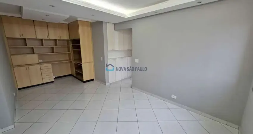 Apartamento com 2 quartos para alugar na Rua Brás Sangiovanni, --, Saúde, São Paulo
