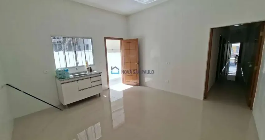 Casa com 4 quartos para alugar na Rua Apotribu, --, Saúde, São Paulo