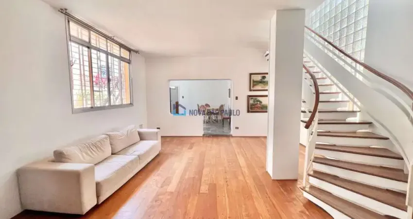 Sobrado com 04 quartos e 03 vagas de garagem - planalto paulista!