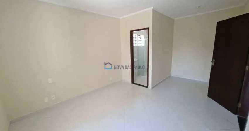 Casa com 3 quartos para alugar na Rua Frei Rolim, --, Bosque da Saúde, São Paulo