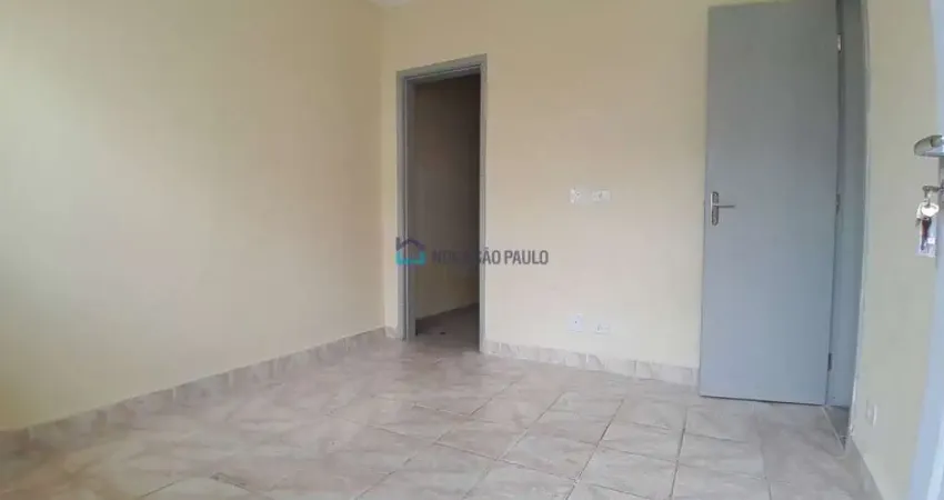 Casa térrea para locação residencial! Próximo ao metrô Conceição!