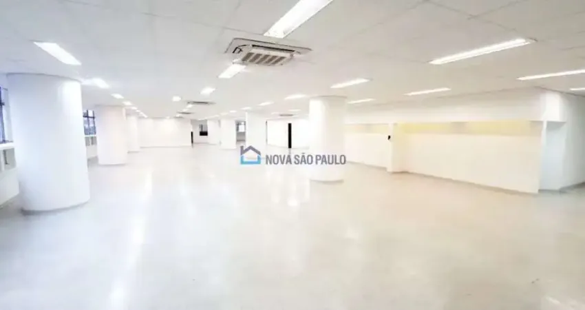 Sobreloja comercial de 925 m² próximo ao metrô República