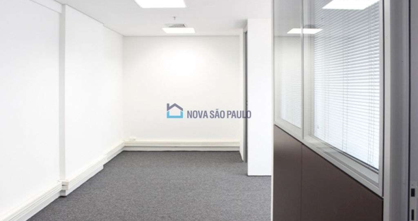 Sala comercial com 3 salas para alugar na Avenida Angélica, --, Santa Cecília, São Paulo