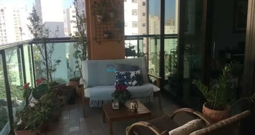Apartamento no Paraíso com 152 m2.