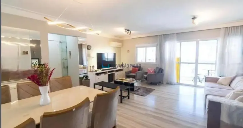 Apartamento com espaço gourmet integrado à cozinha, com depósito privativo, pertinho do metrô Saúde!